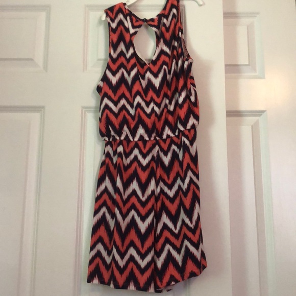 Romper - Picture 3 of 4